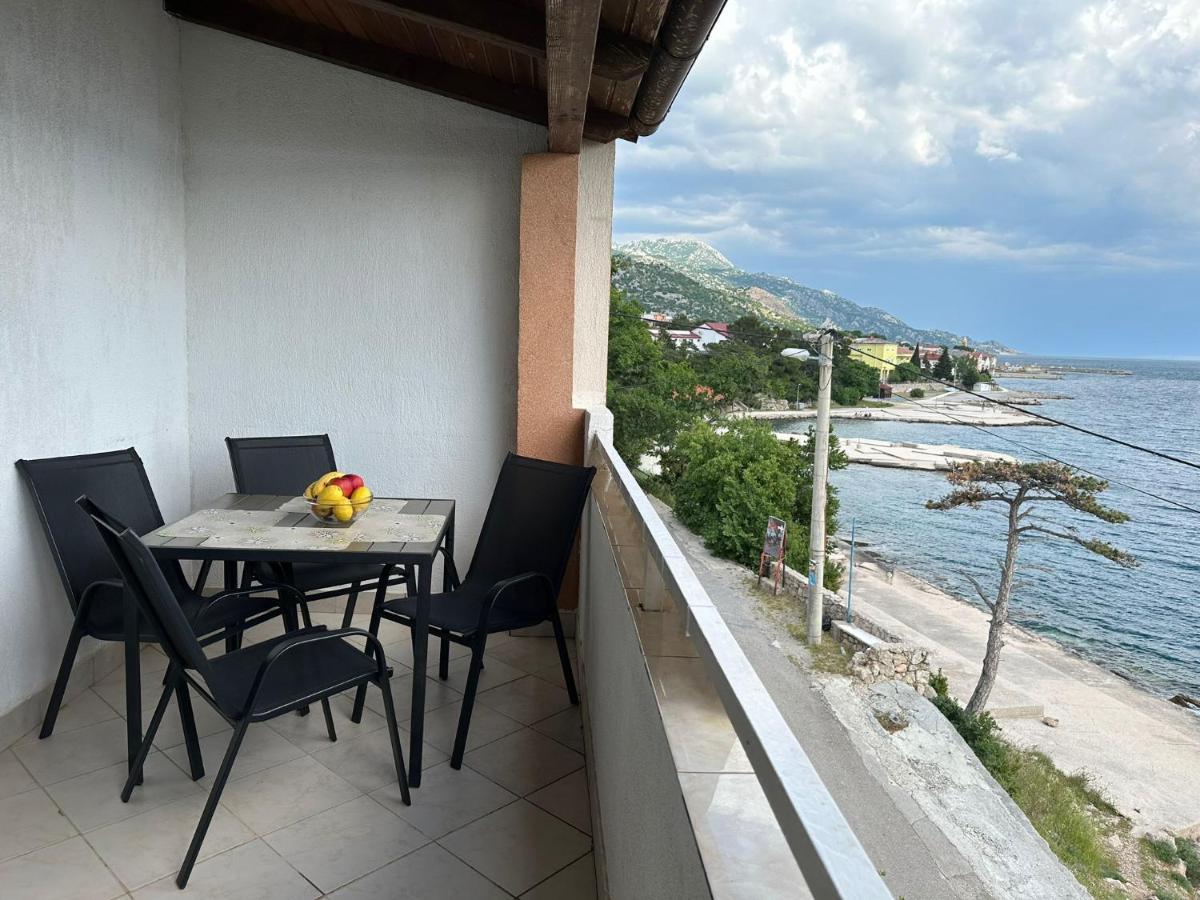Apartmani Karlobag Bagian luar foto