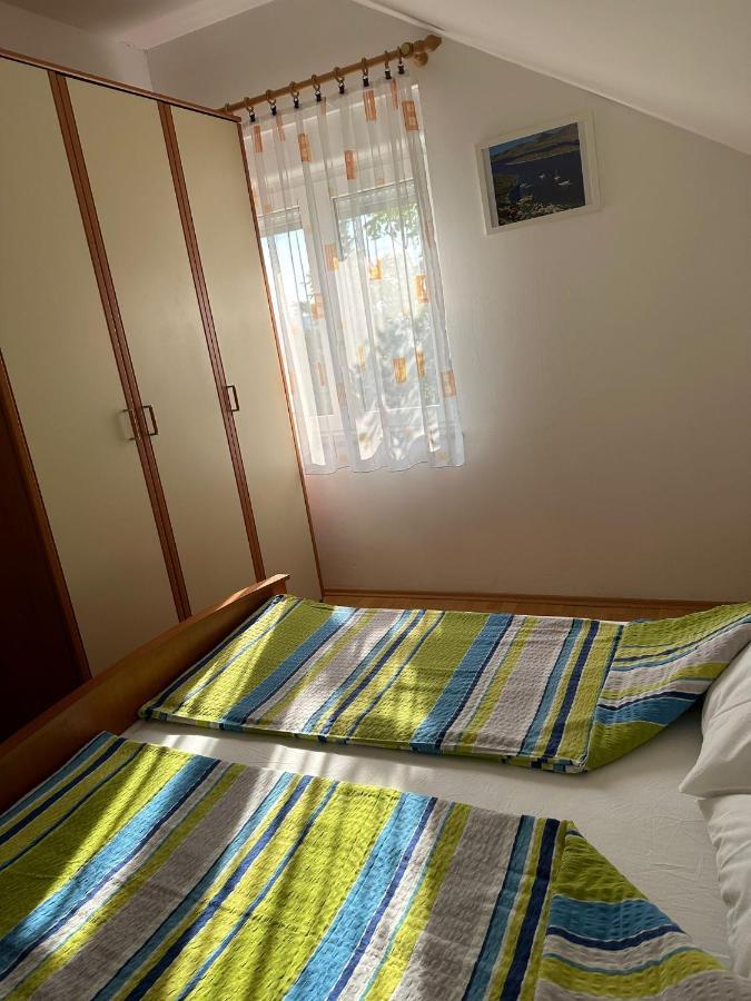Apartmani Karlobag Bagian luar foto