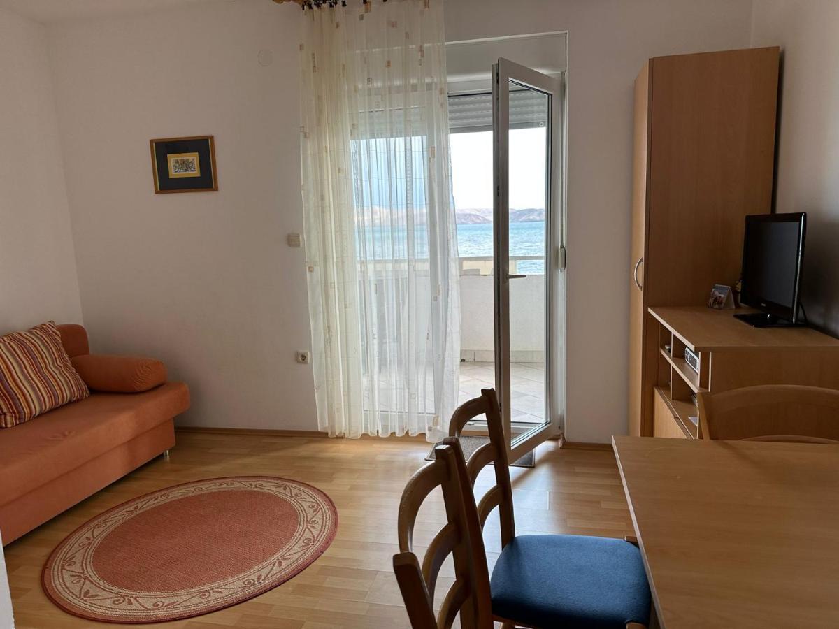Apartmani Karlobag Bagian luar foto